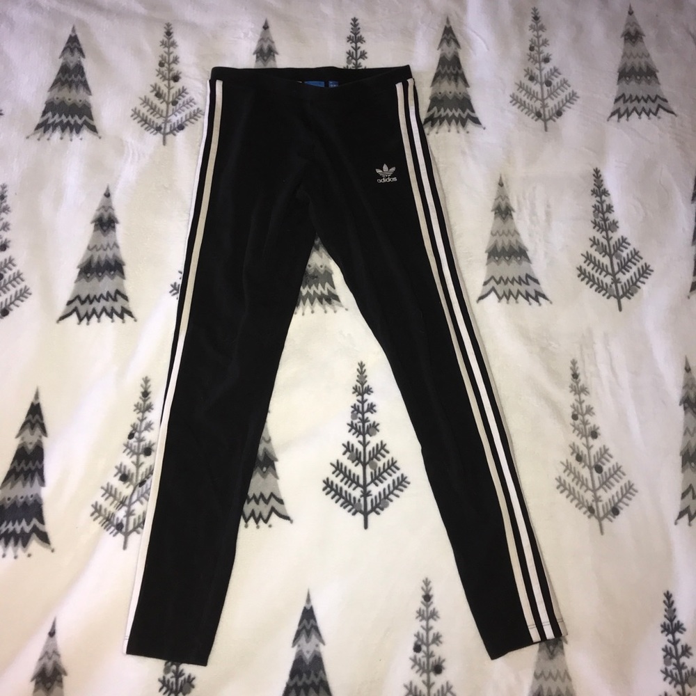 Adidas • Leggings